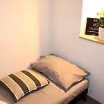 Cozy Holiday Home 200Mt From Metro C